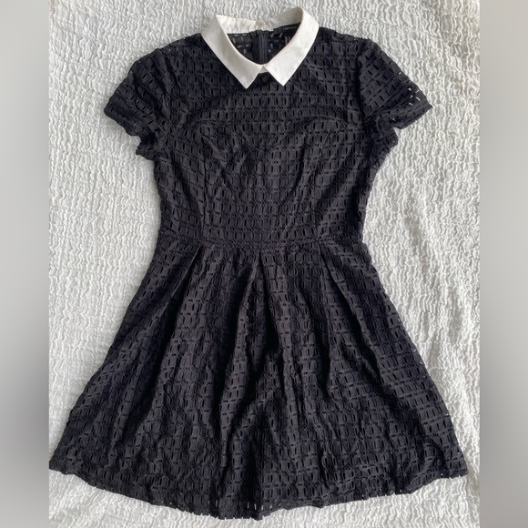 Forever 21 Dresses & Skirts - Wednesday Addams Forever21 Dress size M